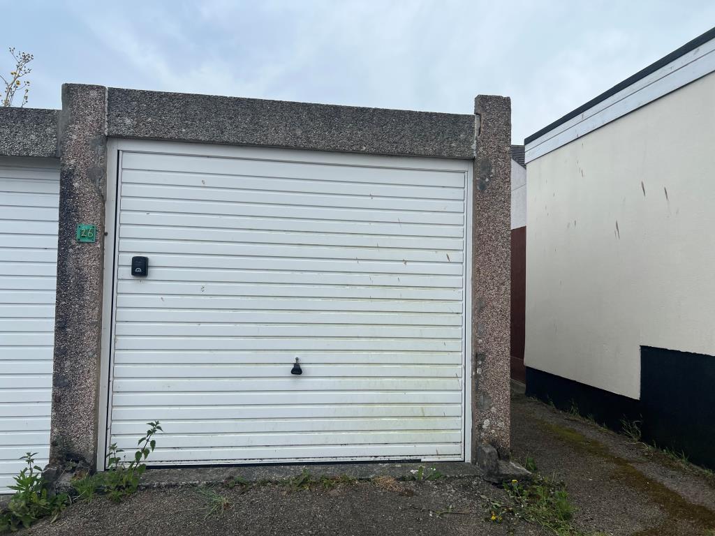 Lot: 65 - LOCK-UP GARAGE IN RESIDENTIAL LOCATION - Single garage en-bloc with up and over door